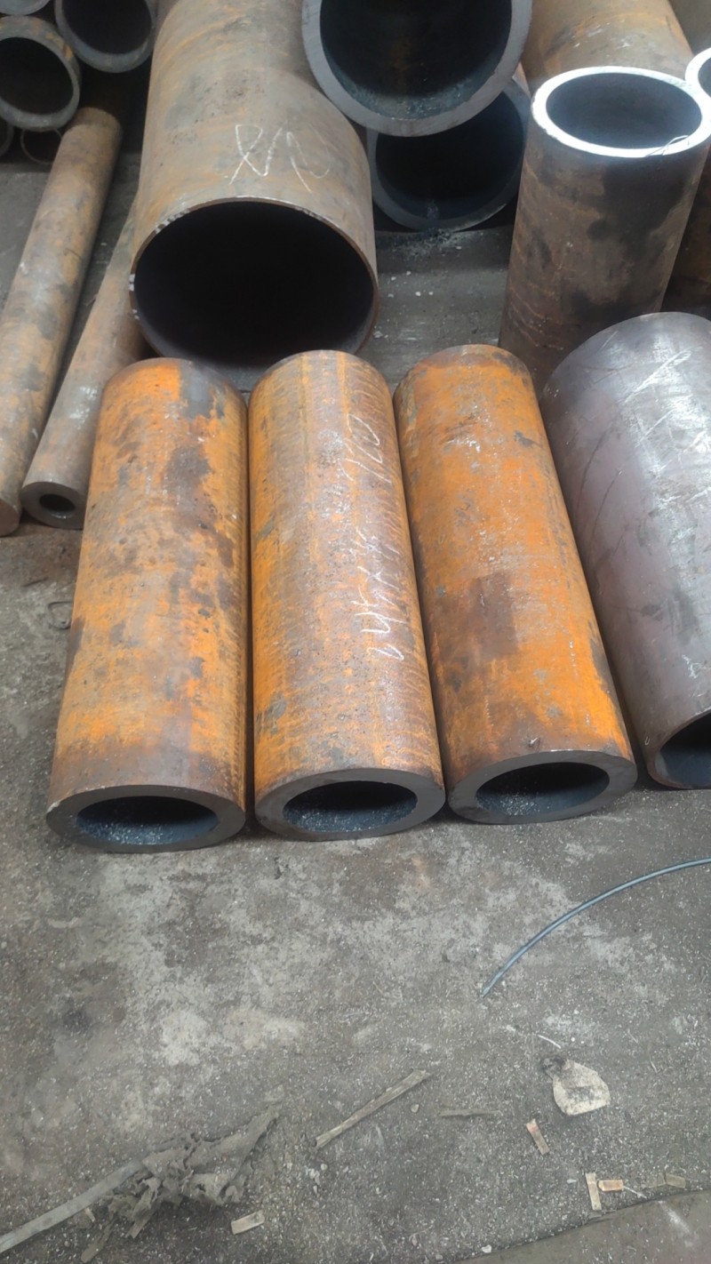 镇巴镇巴镇巴20CrMo无缝钢管切割