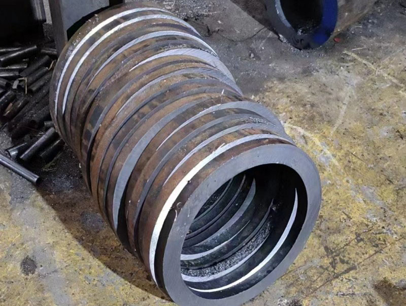 镇巴30CrMo无缝钢管切割